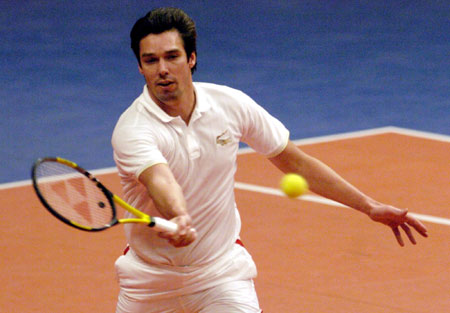 了二人在进 了二人在进