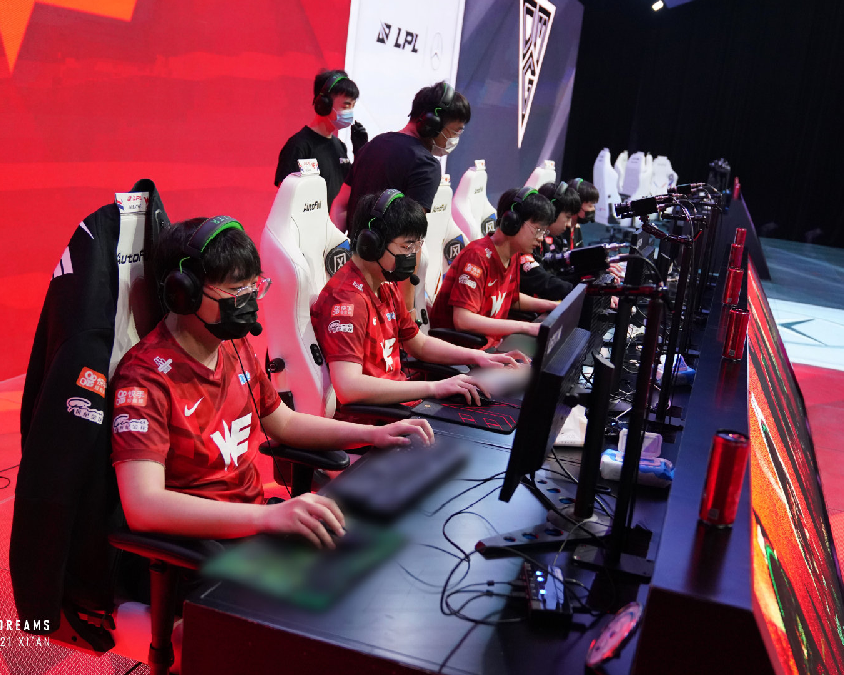 构建面向青 构建面向青